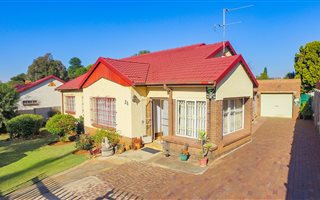 3 Bedroom House in Hurlyvale