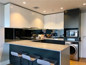 1 Bed Apartment in Melrose Arch