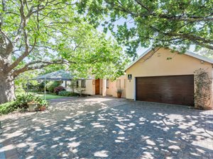 4 Bed House in Longdown