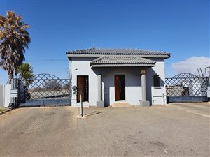 6124 m² Land available in Grimbeek Park
