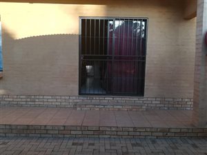 1 Bed Apartment in Wilkoppies