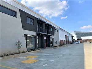 1009 m² Industrial space in Louwlardia