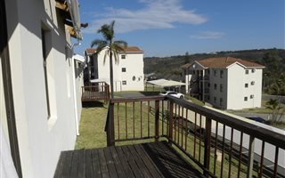 2 Bedroom Cluster in Nahoon Valley