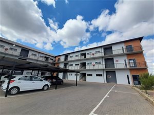 87 m² Commercial space in Hazeldean (Silverlakes Surroundings)