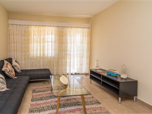 2 Bed Apartment in Newtown