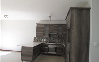 3 Bedroom Duplex in Mooikloof Equestrian Estate