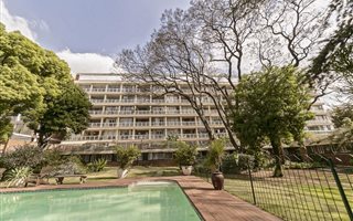3 Bedroom Apartment in Riviera