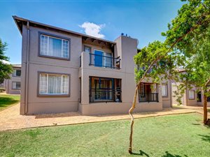 2 Bed Apartment in Wilgeheuwel