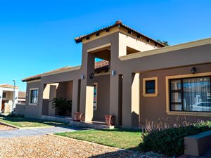 3 Bed House in Eikenbosch