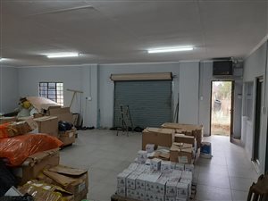 270 m² Commercial space in Newcastle Central