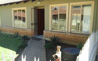 3 Bedroom Townhouse in Oos-Einde