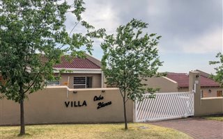 2 Bedroom Townhouse in Noordheuwel