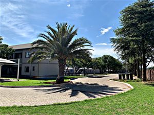 2 Bed Apartment in Rynfield