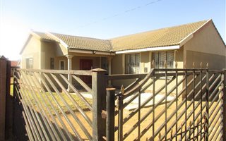 3 Bedroom House in Sebokeng Zone 6
