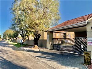 2 Bed Townhouse in Verwoerdpark