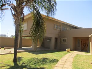 4 Bed House in Lydenburg