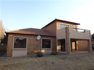 3 Bed Duplex in Willow Acres