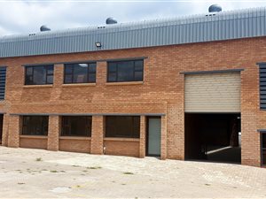 621 m² Industrial space in Sebenza