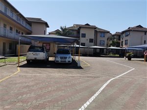 1 Bed Flat in Meerensee