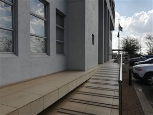 295 m² Commercial space in Lydiana
