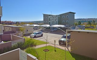 1 Bedroom Apartment in Dainfern Ridge