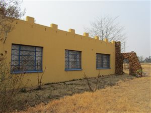 2.1 ha Farm in Rosashof
