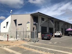 107 m² Commercial space in Fairview