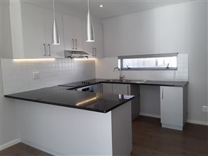 2 Bed Apartment in Paarl