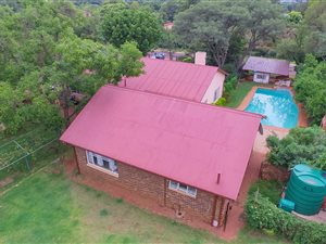 5 Bed House in Meyerspark