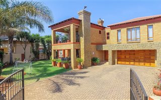 4 Bedroom House in Glen Erasmia