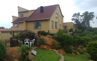 4 Bedroom House in Linmeyer