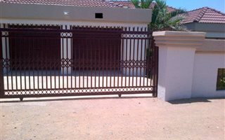4 Bedroom House in Mankweng