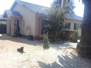 3 Bed House in East Lynne