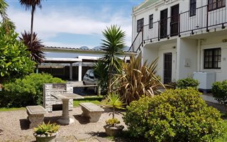 3 Bedroom Apartment in Dormehlsdrift