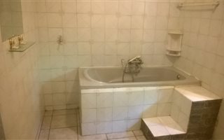 1 Bedroom Garden Cottage in Lambton