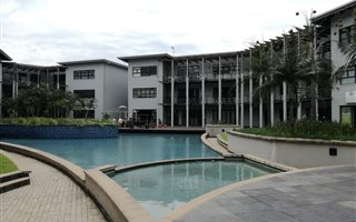 632 m² Office Space in Riverhorse Valley