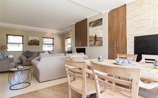 4 Bedroom House in Big Bay