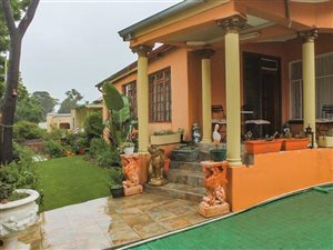 5 Bed House in Bezuidenhout Valley