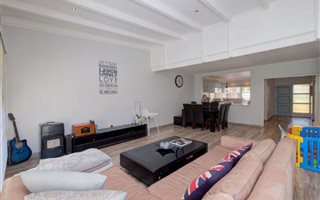 2 Bedroom Cluster in Woodmead