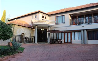 4 Bedroom House in Murrayfield