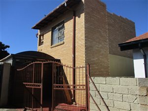 5 Bed House in Jabavu