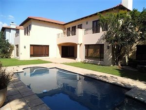 4 Bedroom House in Dainfern Valley