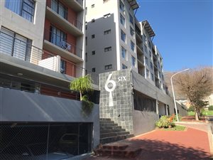 1 Bed Apartment in Zonnebloem