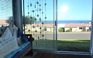 3 Bedroom Apartment in Hermanus Beach Club