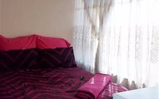 0.5 Bedroom Flat in Weavind Park