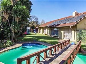 4 Bed House in Dowerglen