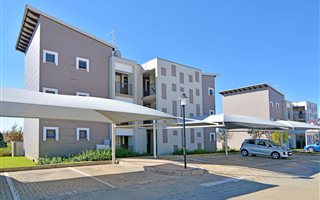 1 Bedroom Apartment in Dainfern Ridge