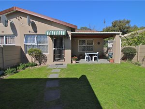 2 Bed House in Plattekloof Glen