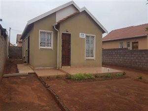 3 Bed House in Protea Glen