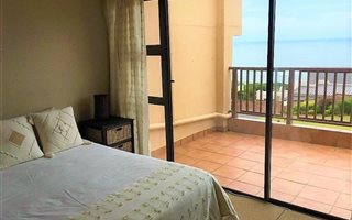 3 Bedroom Townhouse in Illovo Beach